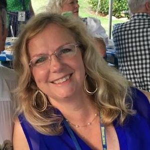 Meet your Posher, Karen